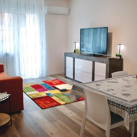 10Min From Center, 3 Bedroom Apartment With Balcony Trydent Zewnętrze zdjęcie